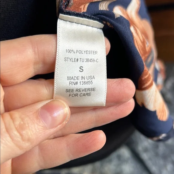 West Kei Navy and Orange Floral Wrap | Size Small - Picture 6 of 7